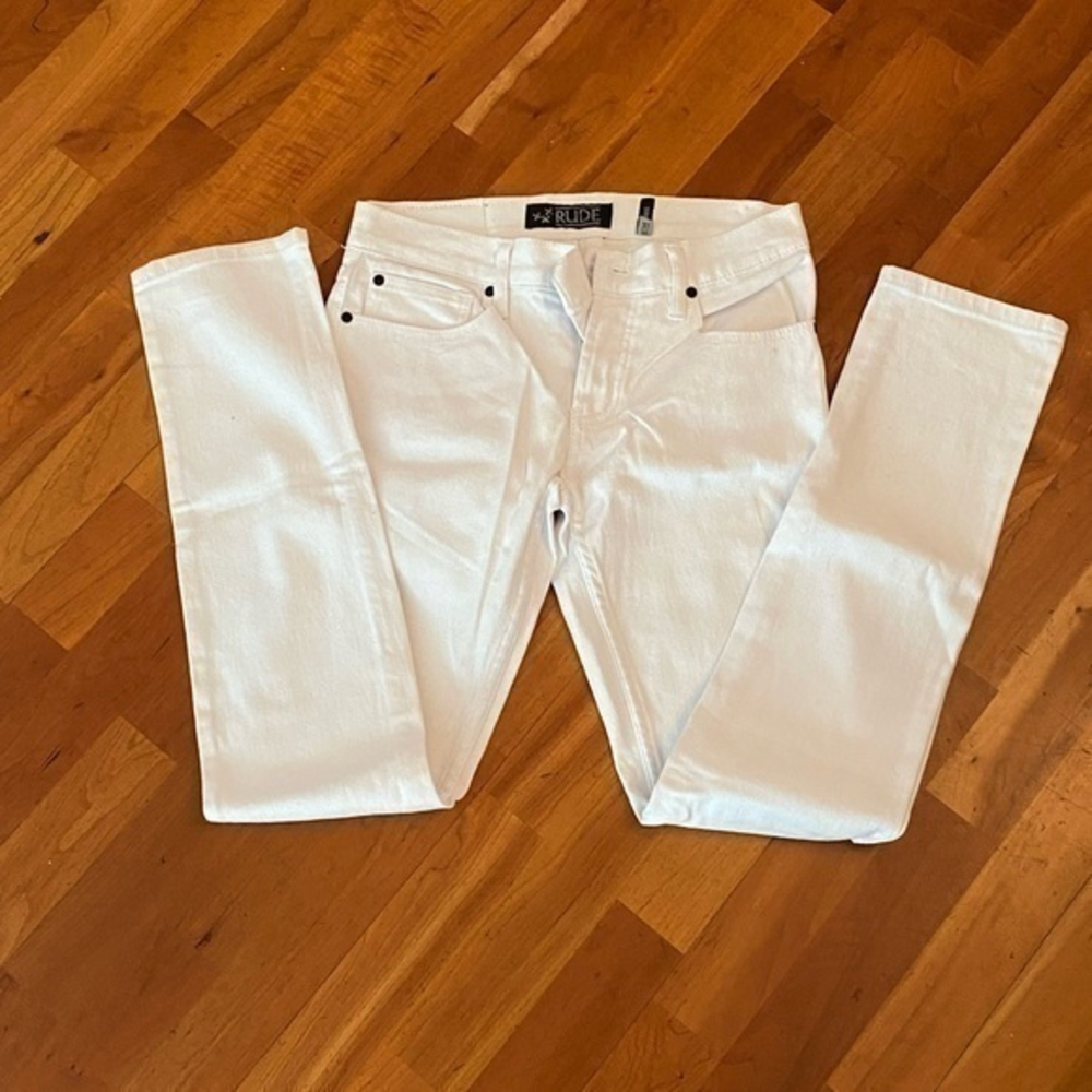 White‎ Jeans